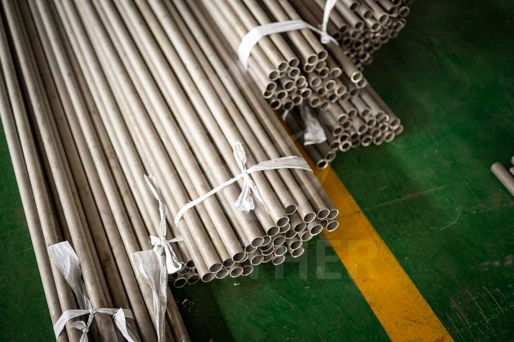 photo of nickel alloy pipes